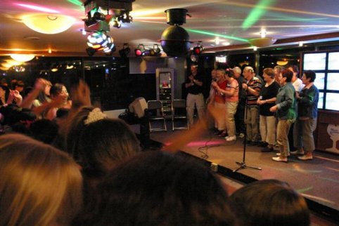 Karaoke met de Twentense groep